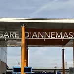 Campanile Gare- Geneve アンヌマス