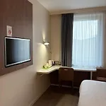 Campanile Gare- Geneve 3* アンヌマス