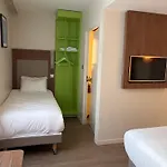ホテル Campanile Gare- Geneve 3*