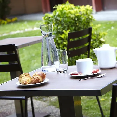 Hotel Campanile Gare- Geneve Annemasse