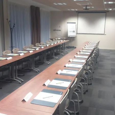 Hotel Campanile Gare- Geneve Annemasse